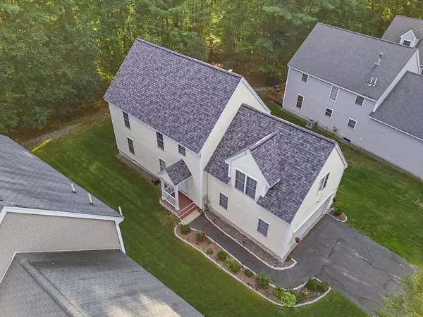 138 Barbara Ln #138, Hudson, NH 03051