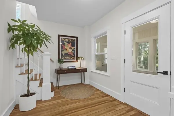 221 Pelham St, Methuen, MA 01844