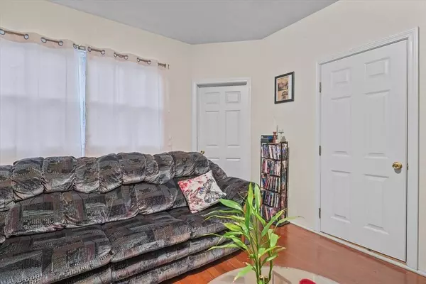 364 Lawrence St, Lawrence, MA 01841