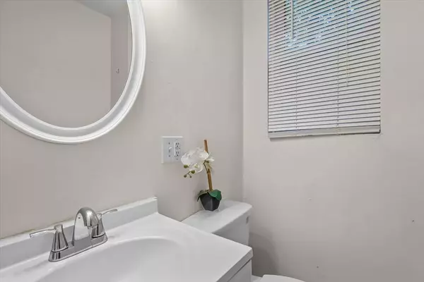 364 Lawrence St, Lawrence, MA 01841