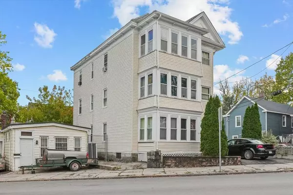 364 Lawrence St, Lawrence, MA 01841