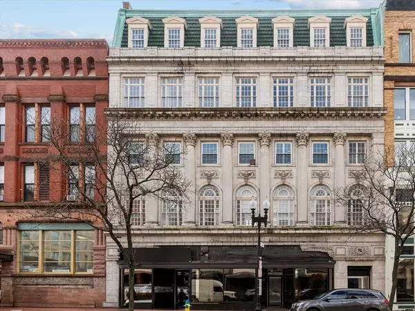 280 Essex Street #303, Lawrence, MA 01840