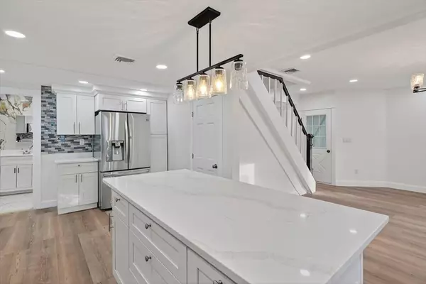 24 Railroad St, Methuen, MA 01844