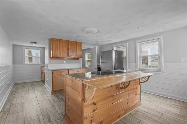 134 High St, Haverhill, MA 01832