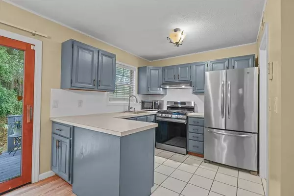 61 Kathy Dr #61, Haverhill, MA 01832