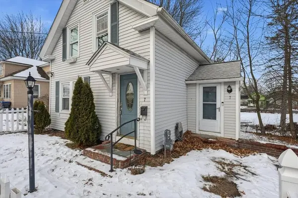 7 Mystic Street, Methuen, MA 01844