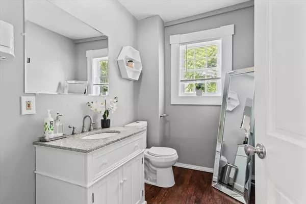 6 Broadway, Lawrence, MA 01840