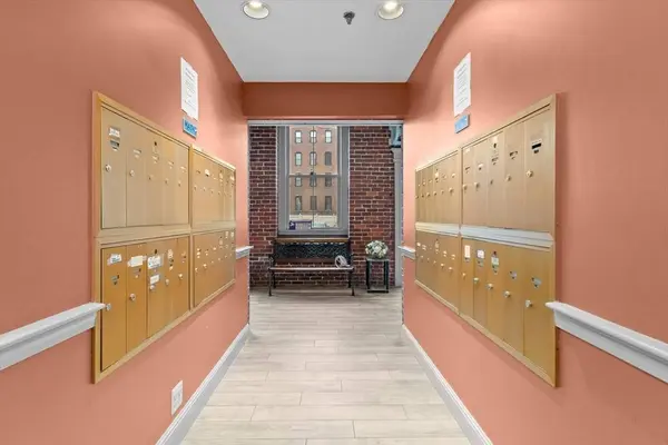 21 Wingate St #303, Haverhill, MA 01832