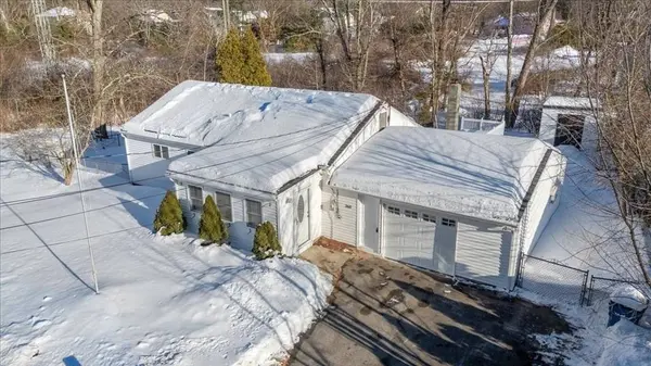 360 Marshall St, Tewksbury, MA 01876