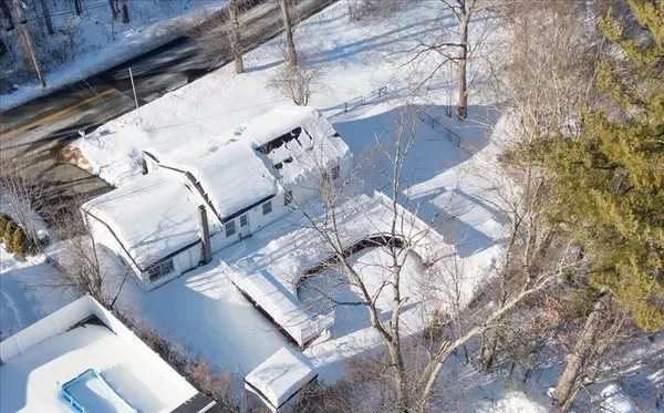 360 Marshall St, Tewksbury, MA 01876