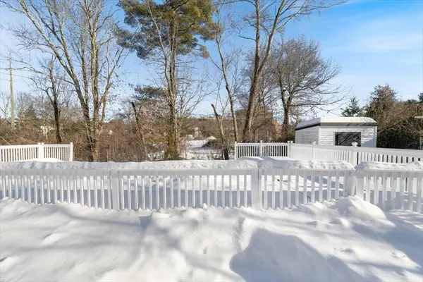 360 Marshall St, Tewksbury, MA 01876