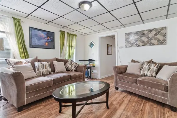 100 Bailey St #3, Lawrence, MA 01843