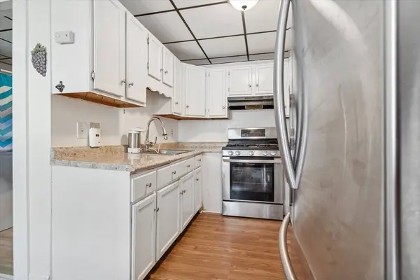 100 Bailey St #3, Lawrence, MA 01843