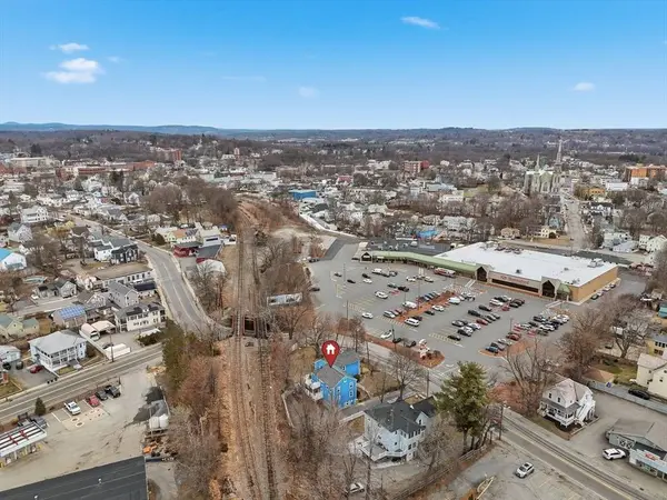 123 Lancaster St, Leominster, MA 01453