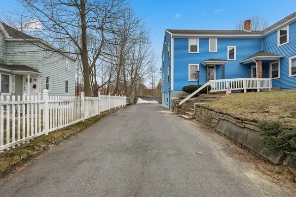 123 Lancaster St, Leominster, MA 01453
