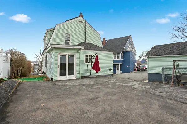 6 Cranshaw Pl, Lawrence, MA 01841