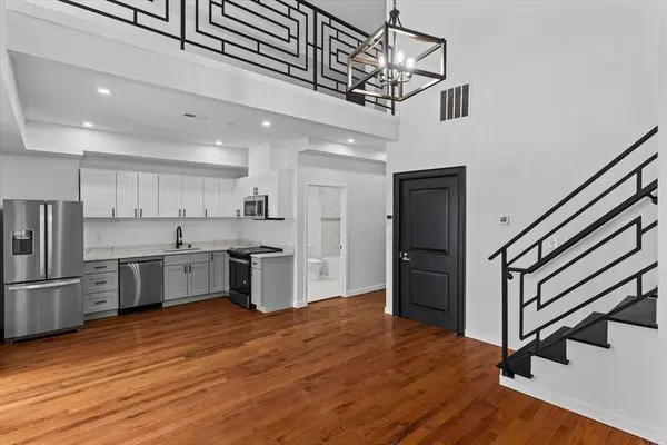 280 Essex Street #502, Lawrence, MA 01840