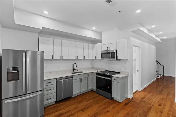 280 Essex Street #502, Lawrence, MA 01840