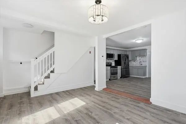 69 Harrison St, Haverhill, MA 01830