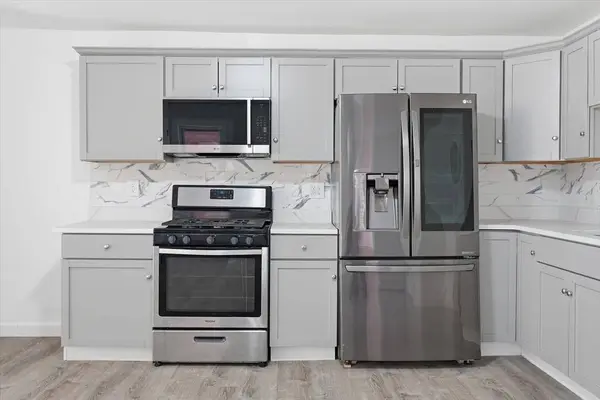69 Harrison St, Haverhill, MA 01830