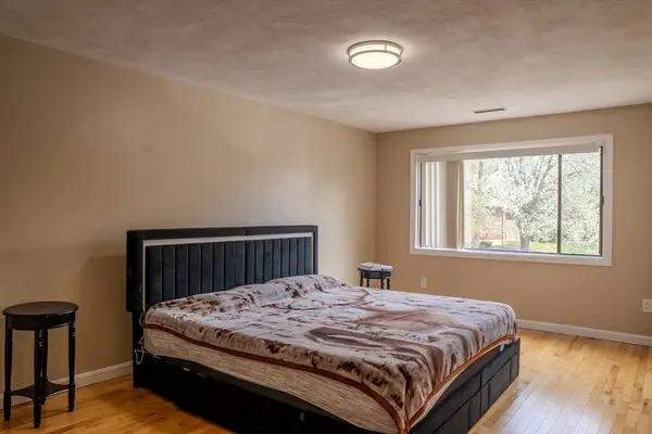 2 Sterling Ln #2, Haverhill, MA 01835