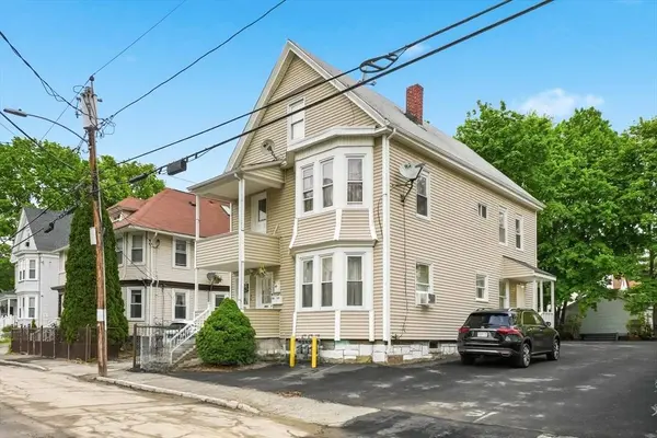 155-157 Tenney St, Methuen, MA 01844