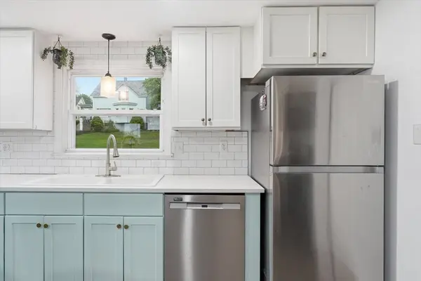 88 Everett St, Fitchburg, MA 01420