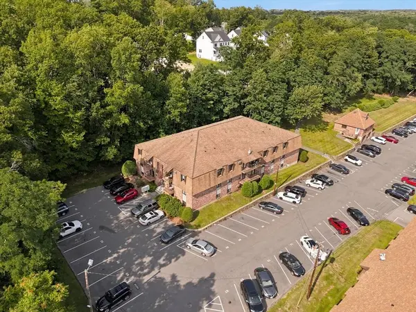 645 W Lowell Ave #8, Haverhill, MA 01832