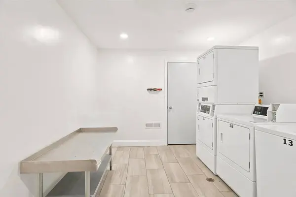 645 W Lowell Ave #8, Haverhill, MA 01832