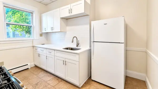 229 Jackson St #1, Lawrence, MA 01841