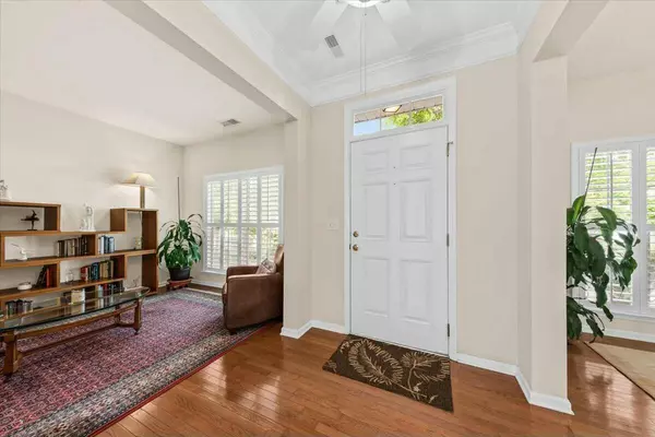 2132 Summerwood Dr, Mount Pleasant, SC 29466