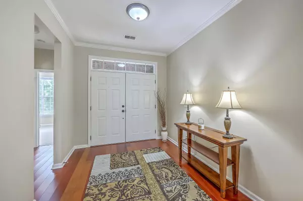 1868 Palmetto Isle Dr, Mount Pleasant, SC 29466