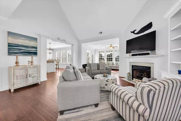 1003 Jervey Point Rd, Wando, SC 29492