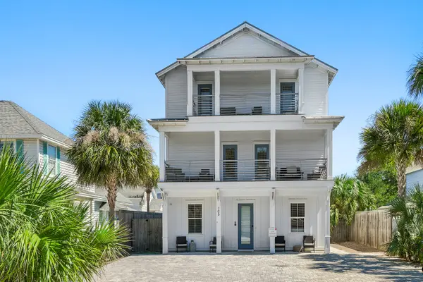 105 Mark St, Destin, FL 32541-3572
