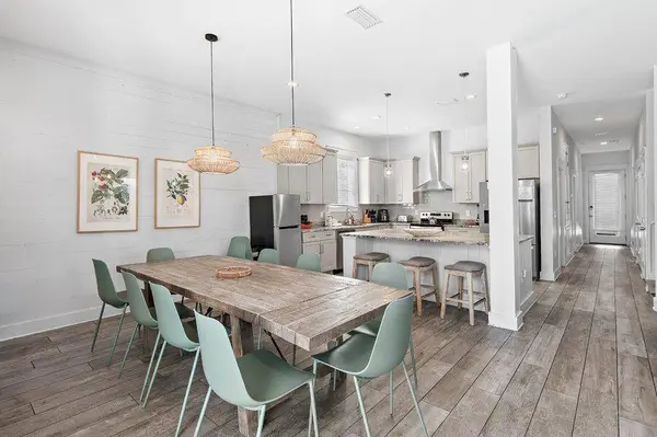 105 Mark ST, Destin, FL 32541