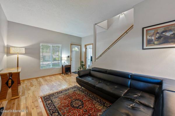 927 E BIRCH AVE, Coeur d'Alene, ID 83814