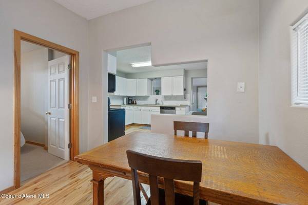 927 E BIRCH AVE, Coeur d'Alene, ID 83814