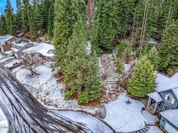 961 N Armstong Dr, Coeur d'Alene, ID 83814