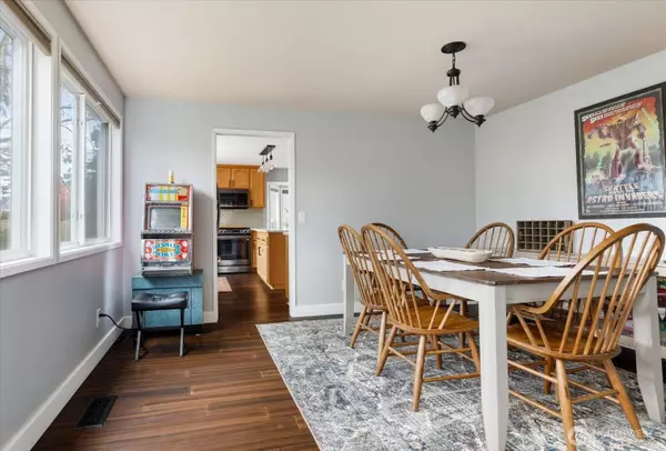 589 SW Quilcene LN, Oak Harbor, WA 98277