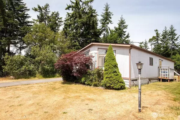 1361 NE Goldie RD #17, Oak Harbor, WA 98277