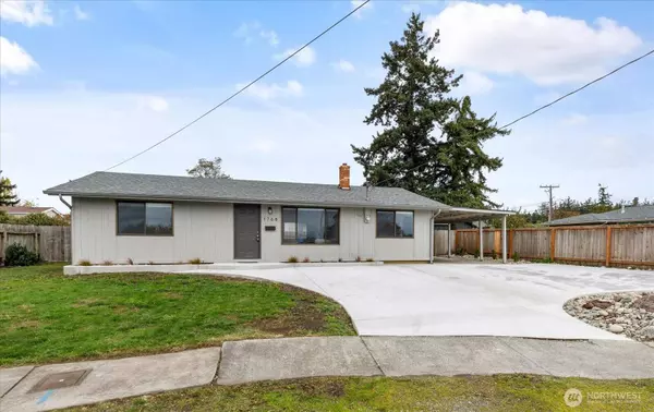 1768 SE 2nd CT, Oak Harbor, WA 98277