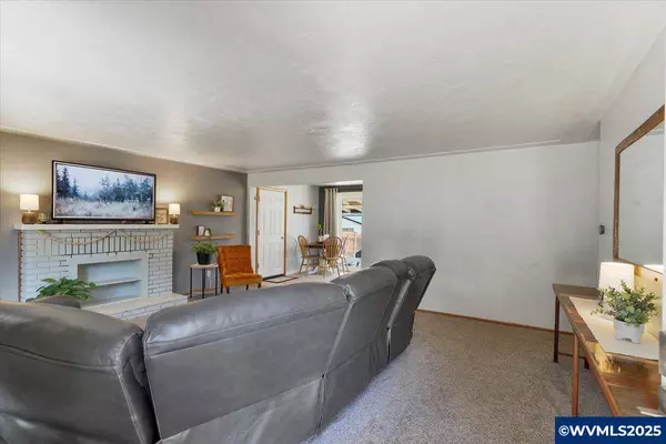 4372 Coloma Dr SE SE, Salem, OR 97302-9999