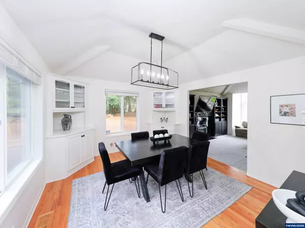 4359 Croisan Ridge Wy S S, Salem, OR 97302-9422