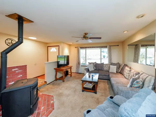 5356 Lancers Ct NE NE, Keizer, OR 97303-2127