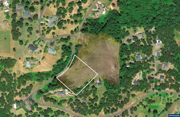 1199 Twin Hills Rd, Jefferson, OR 97352