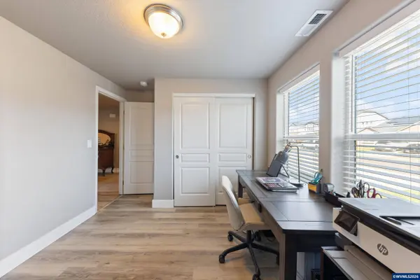 558 Casting St SE SE, Albany, OR 97322