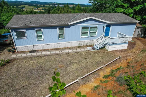 1897 Cochrane Ln, Dallas, OR 97338