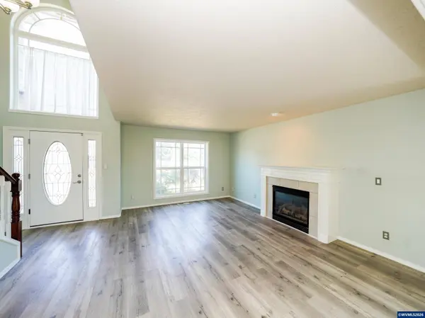 692 Burgundy Av NE, Keizer, OR 97303