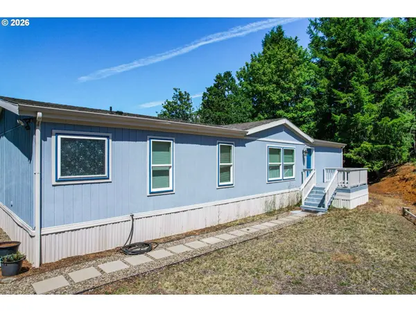 1897 COCHRANE LN, Dallas, OR 97338
