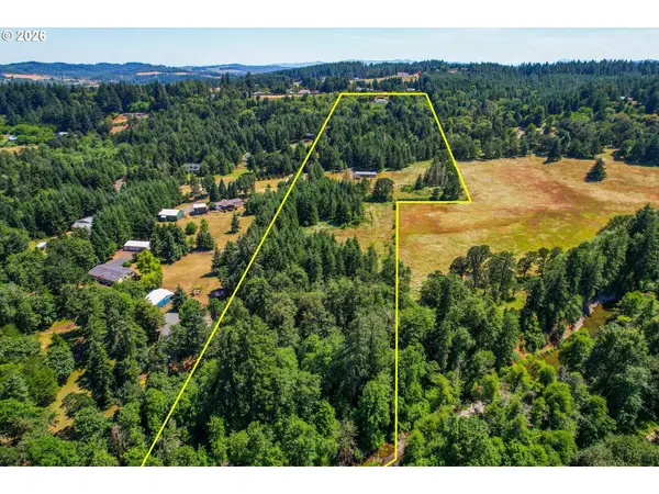 1897 COCHRANE LN, Dallas, OR 97338